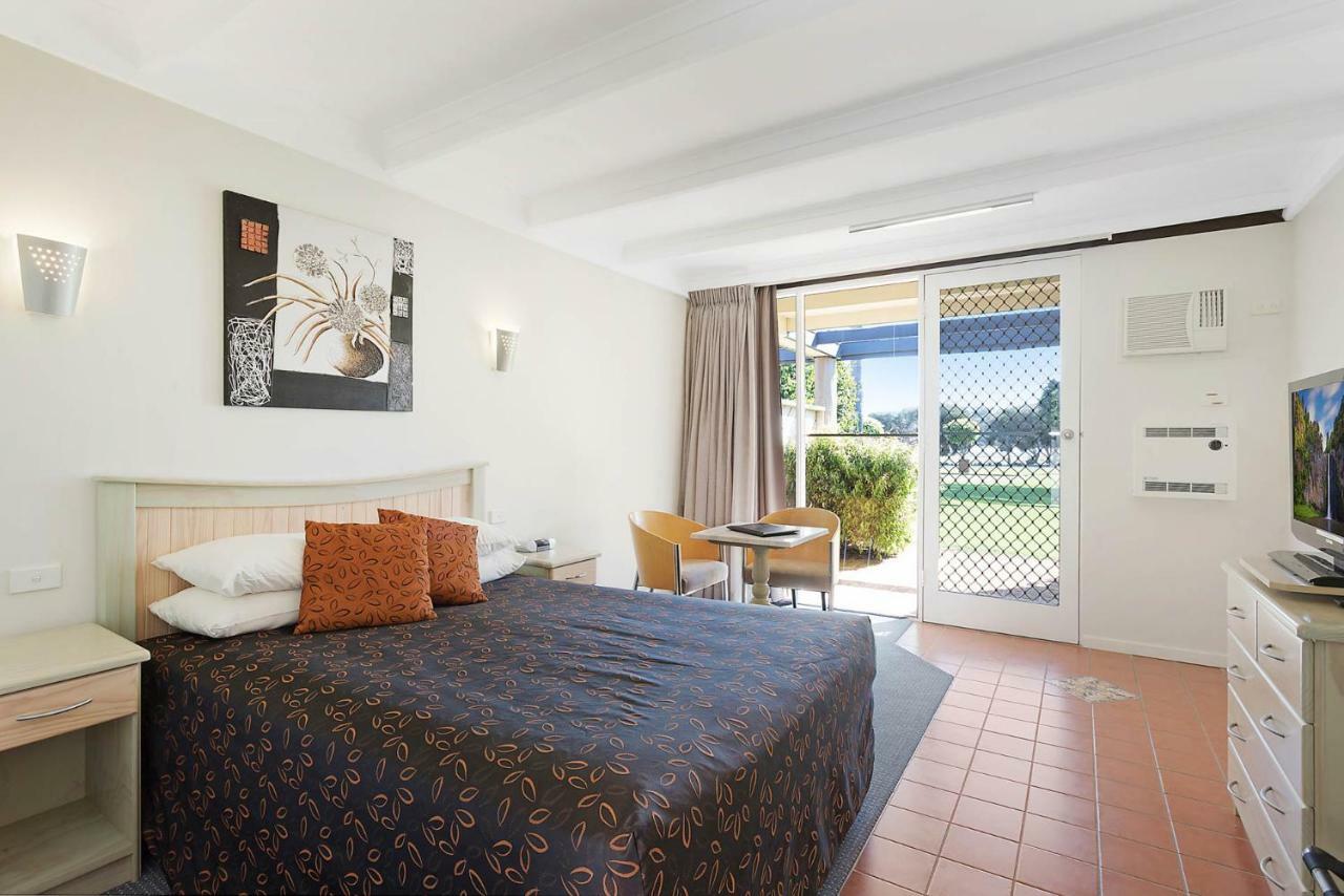 Black Dolphin Motel & Apartments Merimbula Exterior foto